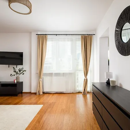 Rondo Onz Homely By Bookinghost Warszawa